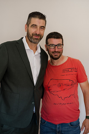 053