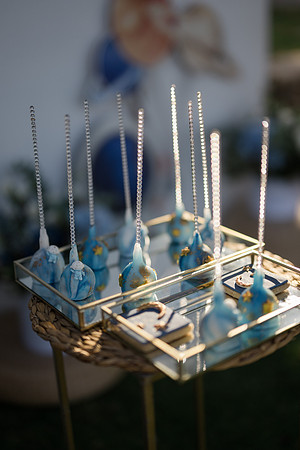 037