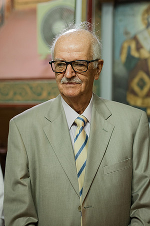 124