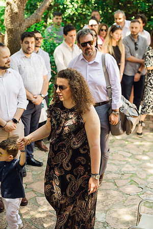 220