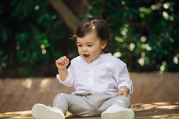 085