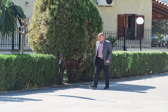 028