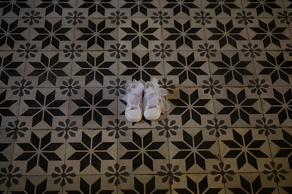 047